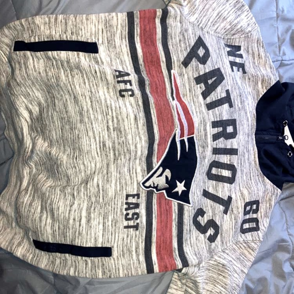 Men’s patriot sweatshirt